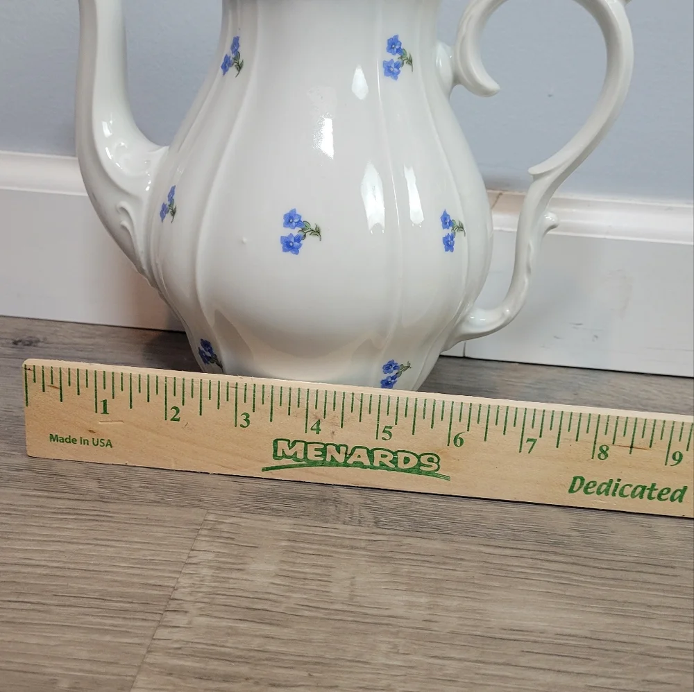 MZ CZECHOSLOVAKIA Vintage white teapot with lid blue ditsy floral